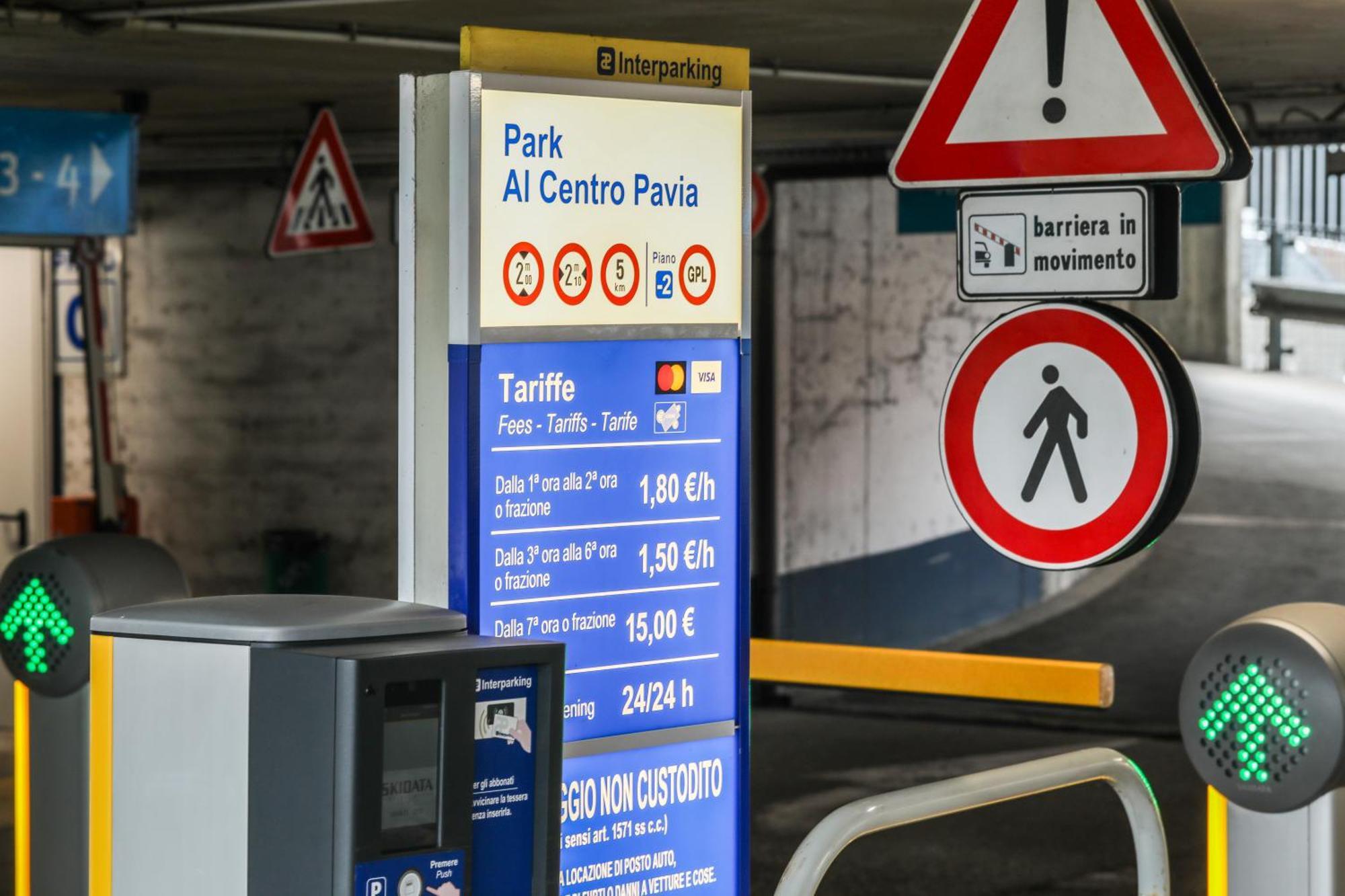 Angolo Alla Stazione - Bilocale Ristrutturato Zona Stazione E Ospedali بافيا المظهر الخارجي الصورة